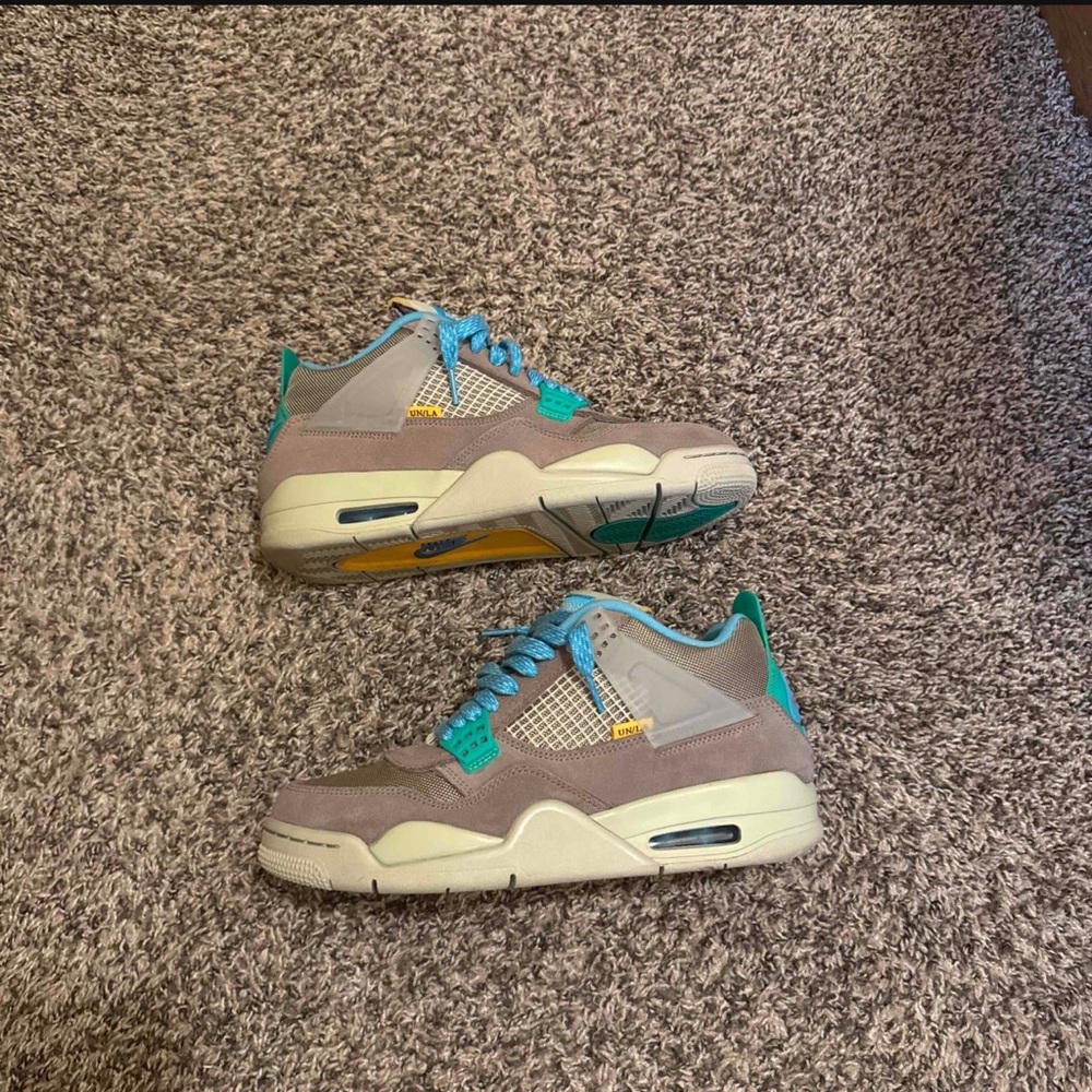 Men’s air Jordan 4 retro union “taupe haze”